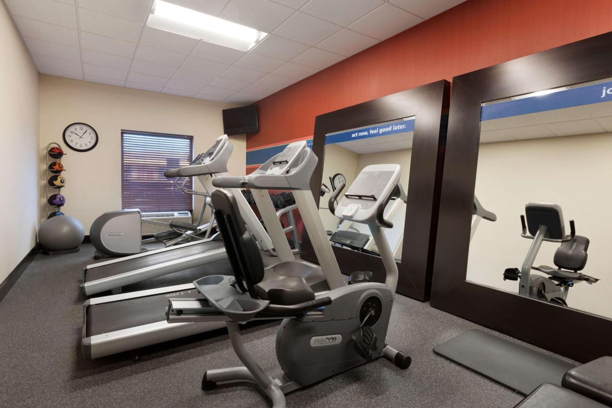 Hampton Inn & Suites Birmingham Airport Area Irondale Exteriör bild