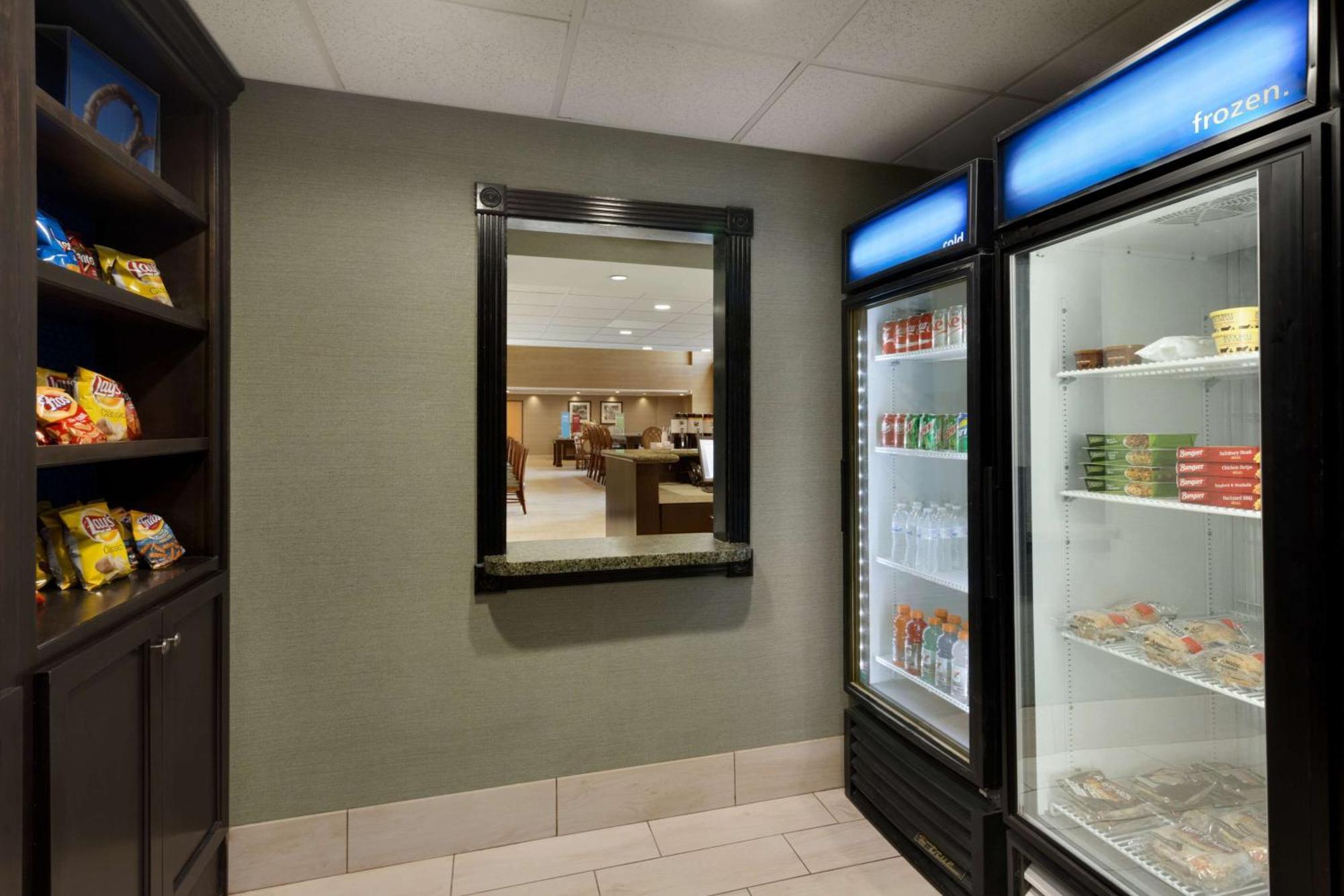 Hampton Inn & Suites Birmingham Airport Area Irondale Exteriör bild