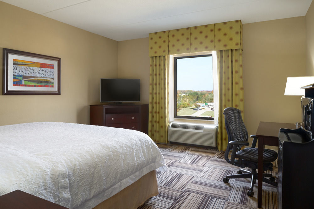 Hampton Inn & Suites Birmingham Airport Area Irondale Exteriör bild