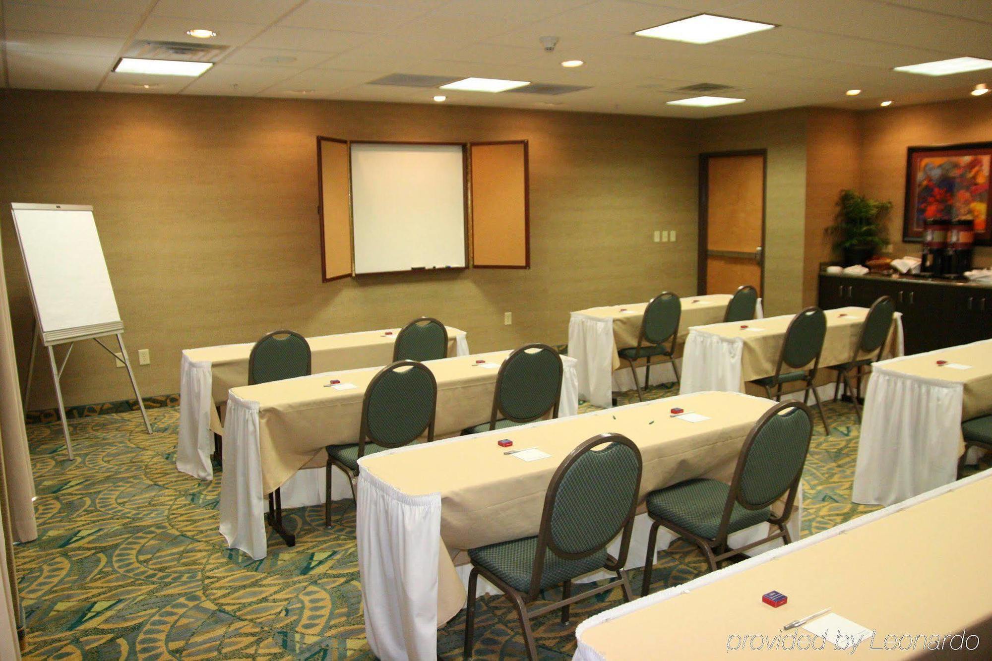 Hampton Inn & Suites Birmingham Airport Area Irondale Bekvämligheter bild